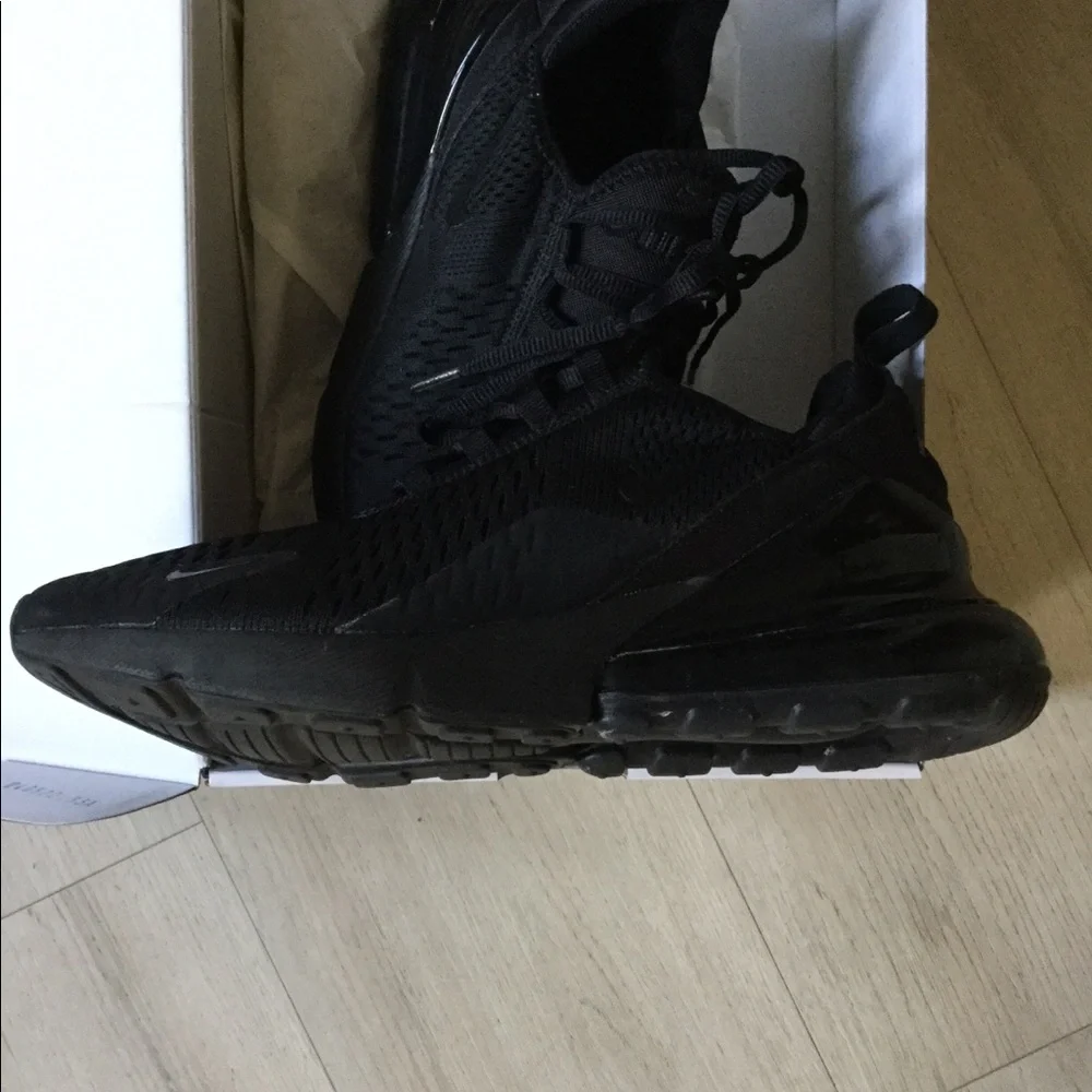 Nike 270 women’s sz 10 worn once - Picture 2 of 8